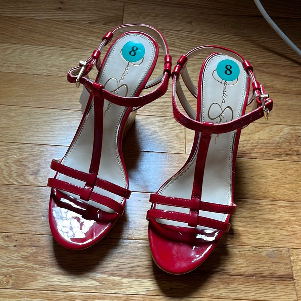 Jessica Simpson Jardina red faux patent leather, wedge cork heel, size 8